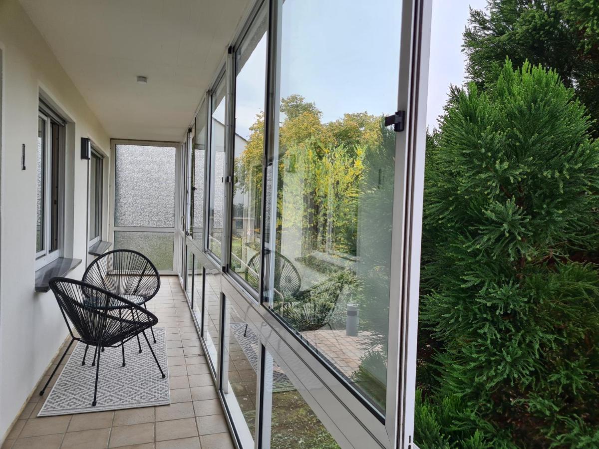 4-Zimmer-Ferienwohnung, Modern, Kueche, Wlan, Netflix Castrop-Rauxel Zewnętrze zdjęcie